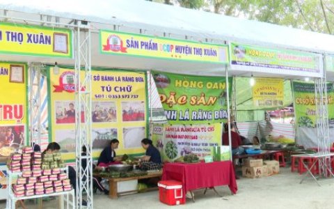 Thọ Xuân: Nhiều gian hàng trưng bày, giới thiệu và bán các sản phẩm OCOP tại Lễ hội đền thờ Lê Hoàn năm 2025